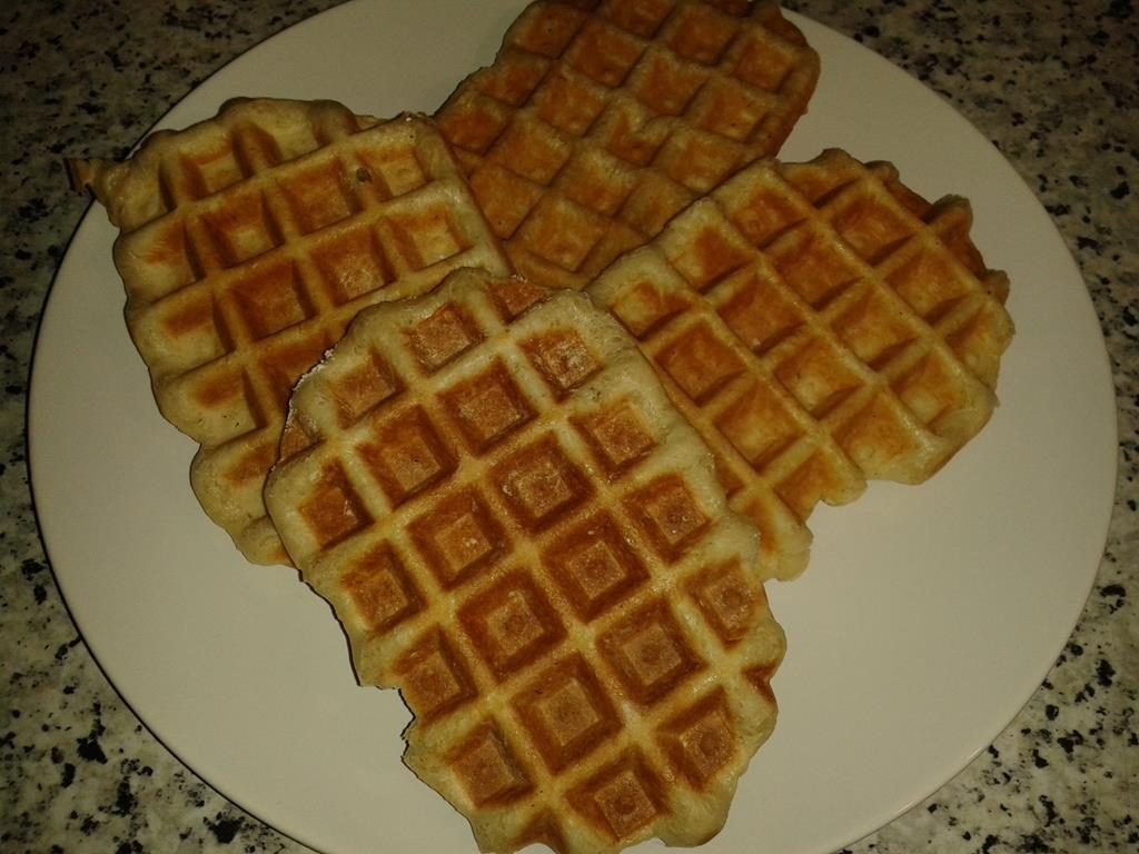 Jausenwaffeln aus Germteig