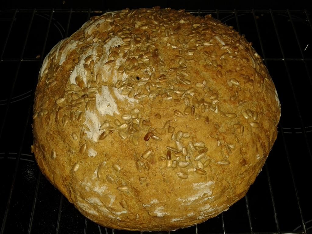 Fertiges Sauerteig-Brot