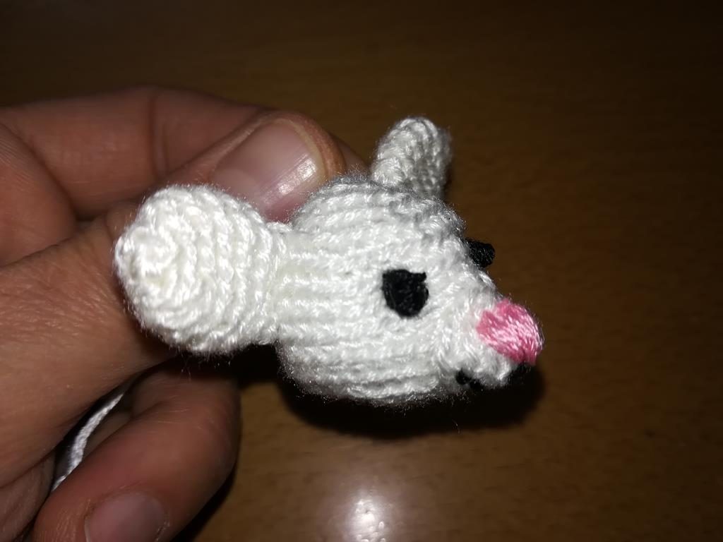 Amigurumi Maus-Schlüsselanhänger